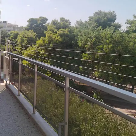 爱心小屋 温馨如家 Apartment Piraeus