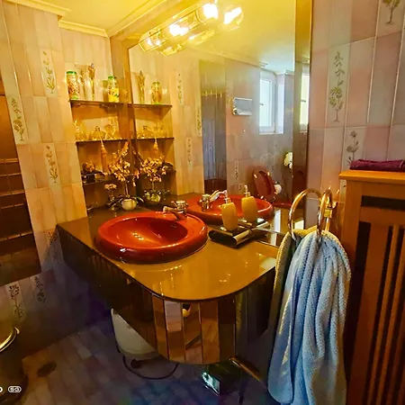 爱心小屋 温馨如家 Piraeus