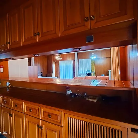爱心小屋 温馨如家 * Piraeus